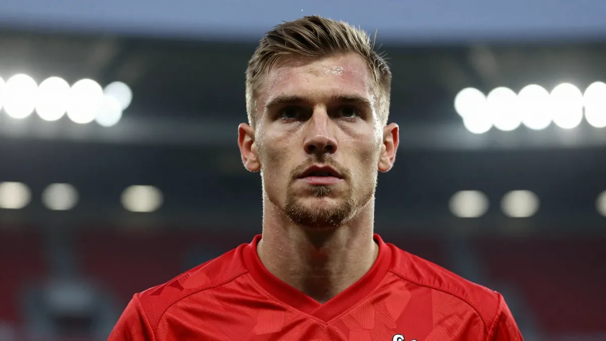 FC Koln have loaned Borna Sosa from Crystal Palace, while new signing Mikey Moore impressed in his debut despite a heavy...